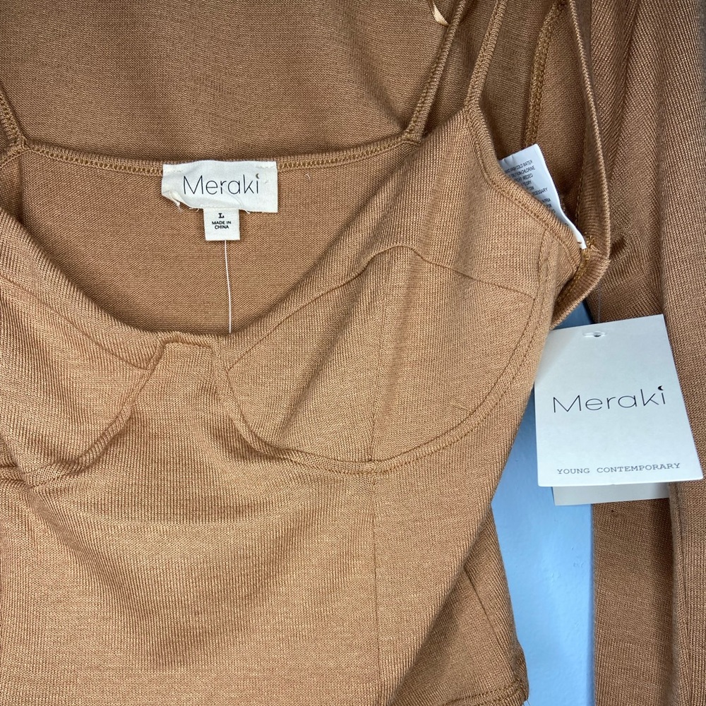 Two piece set - Picture 2 of 4